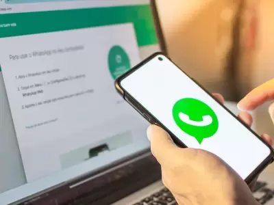 whatsapp web