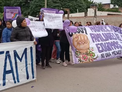 Madres y padres del dolor en la marcha por Tamara
