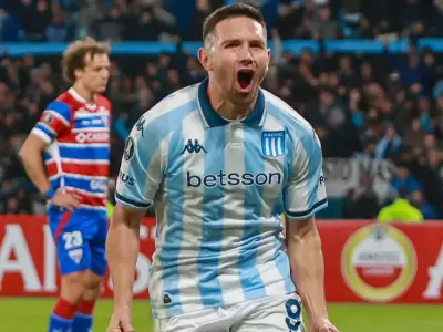 Racing Maravilla Mart�nez