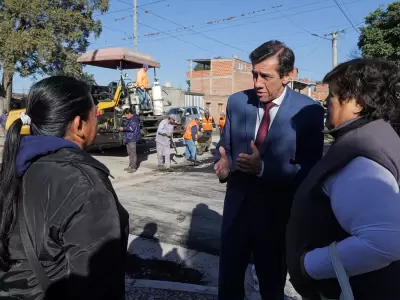 Sadir recorri� obra de pavimentaci�n en Alto Comedero