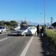Dos autos chocaron en Ruta 66: uno de ellos terminó cruzado de carril