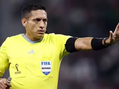 Jes�s Valenzuela arbitro