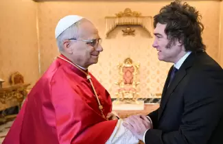 milei junto al papa leon xiv