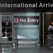 Entró en vigor el nuevo veto migratorio de Trump que restringe el ingreso a EEUU a ciudadanos de 19 países