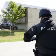 Un joven atacó a tiros a sus excompañeros en una escuela de Austria: hay al menos 10 muertos