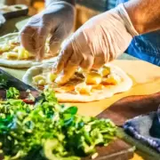 As� pod�s obtener el Apto Bromatol�gico y el Carnet de Manipulaci�n de Alimentos de manera segura