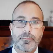 El juez Gorini suspendió la licencia y resolverá la detención de Cristina Kirchner