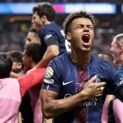 El PSG elimin� al Bayern Munich con dos golazos y jugando con 9 por dos rojas directas
