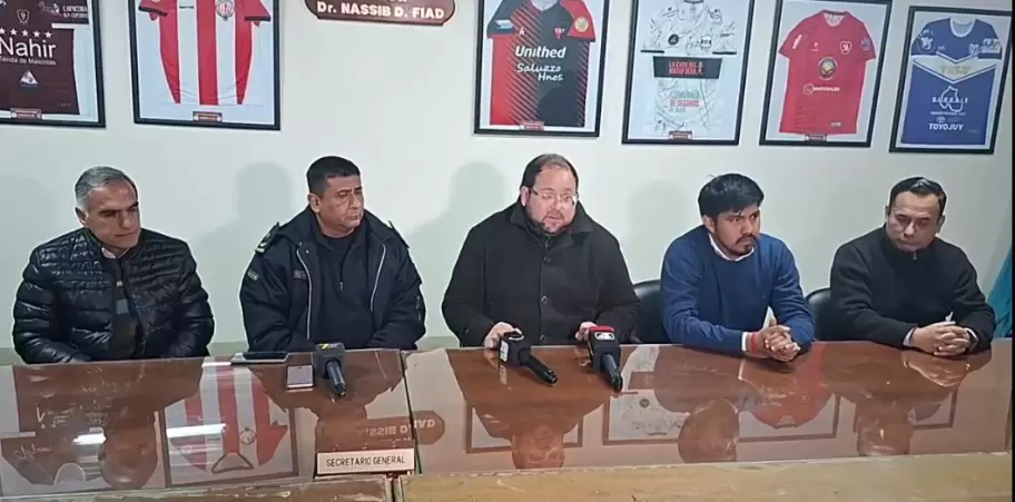 conferencia de prensa Ljf