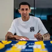 �ngel Di Mar�a ya es jugador de Rosario Central: "Estar otra vez ac� era algo que deseaba"