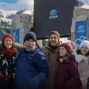 Netflix: cómo es "Casi Familia", la comedia argentina-brasileña filmada en Bariloche