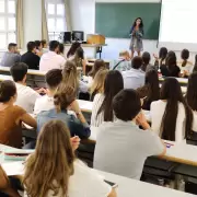 El Gobierno Nacional anunció un aumento salarial del 7,5% para docentes y no docentes universitarios