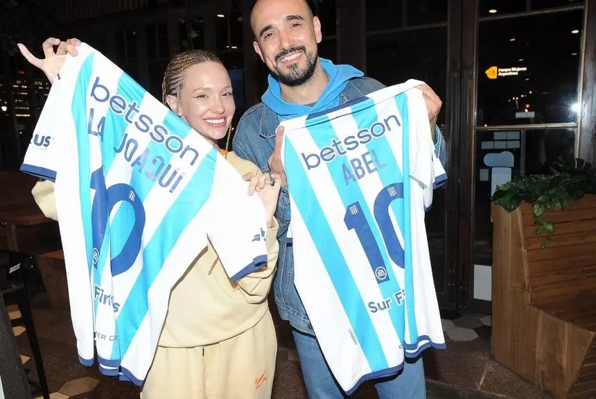 Abel Pintos y La Joaqui, juntos por el amor a Racing