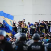Hinchas de Boca preparan un banderazo contra Riquelme tras la dura eliminación en la Copa Argentina