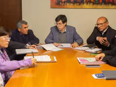 gobierno y gremios docentes