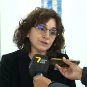 "Las faltas que no se justifican influyen en el presentismo y en el salario docente", afirm� la ministra de Educaci�n