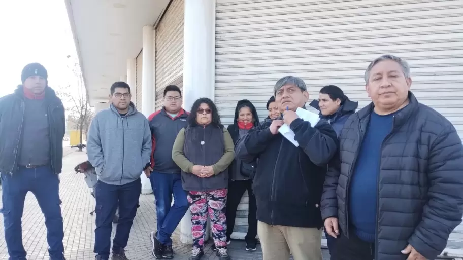 cierre supermercado dia