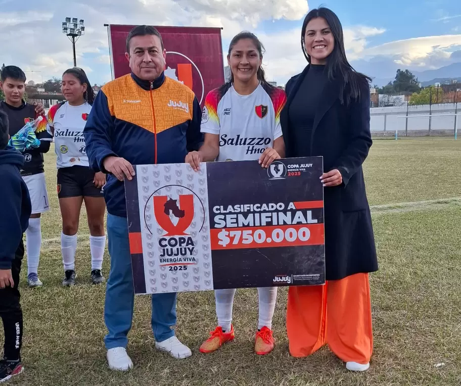 Palermo goleó a Rivadavia y clasificó a la semi en femenino