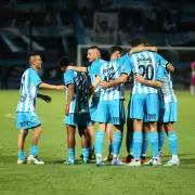 Gimnasia gole� 4 a 0 a Col�n en casa y volvi� a la cima de la Zona B
