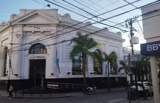 Banco Macro Alvear y Lamadrid