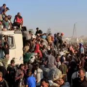 20 muertos en Gaza al volcar un camión con ayuda humanitaria