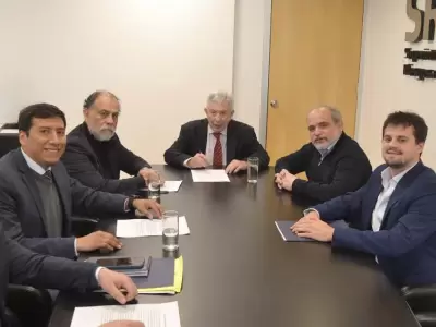 reuni�n supeintendencia de riesgos de trabajo
