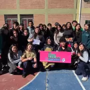 La EET N°2 celebra sus 40 años con una gran lota para la carroza