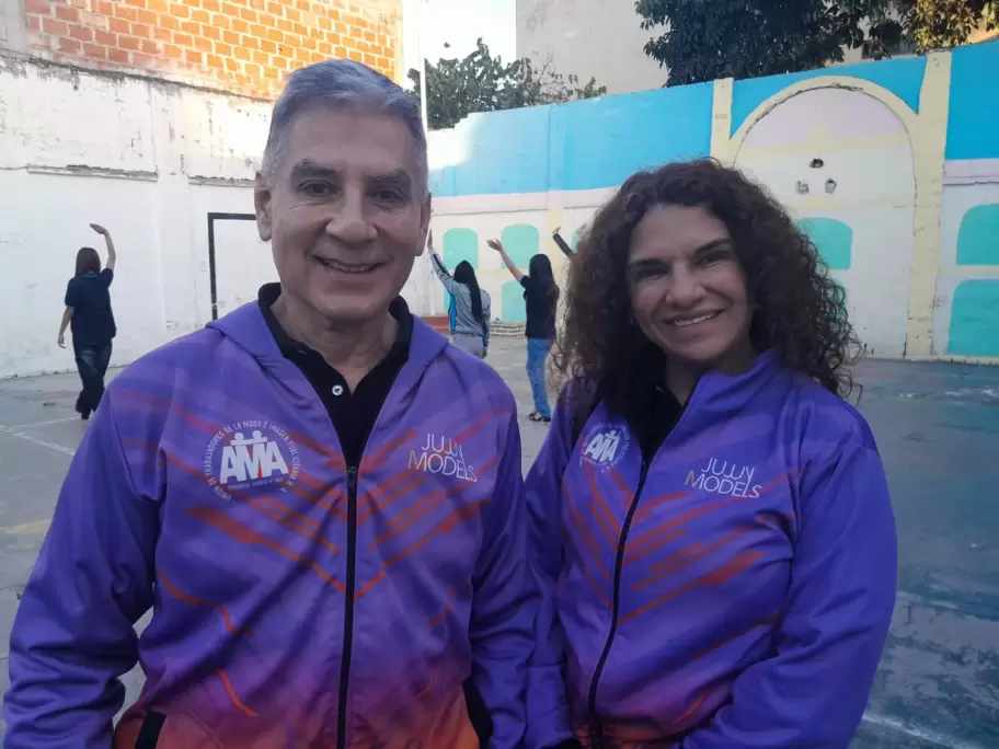 Antonio Martinez y Silvia Juarez "Candidatas que inspiran con el coraz�n"