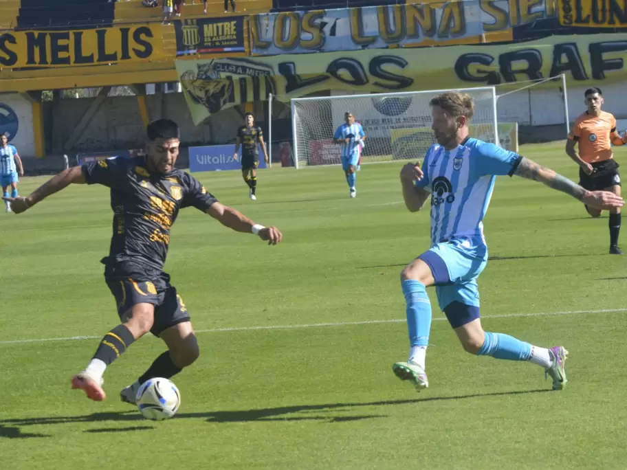 Cristian Menéndez ante Mitre de Santiago del Estero