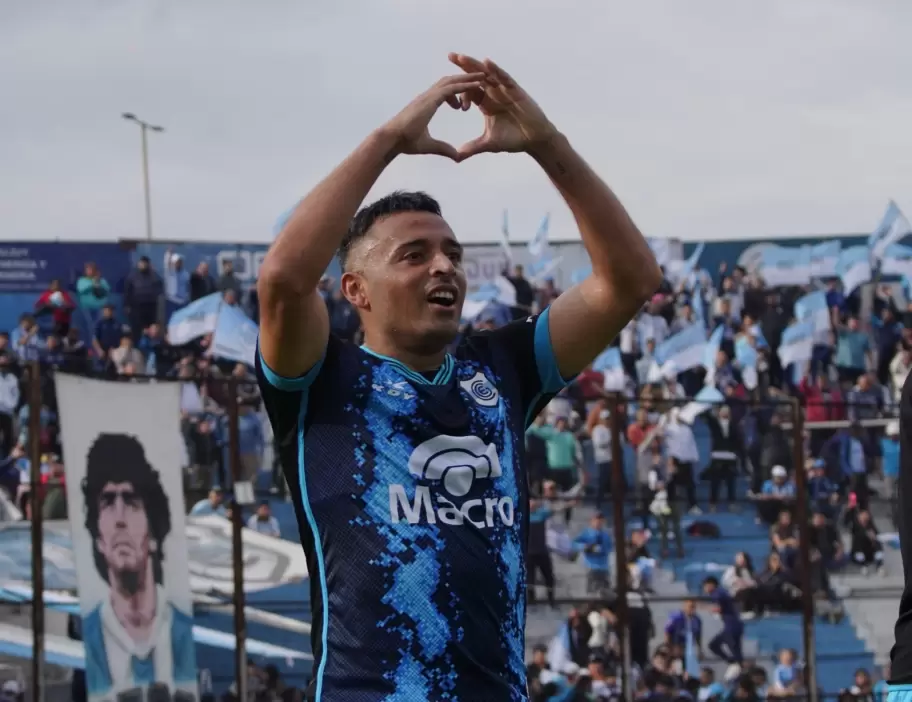 Francisco Molina celebra su gol