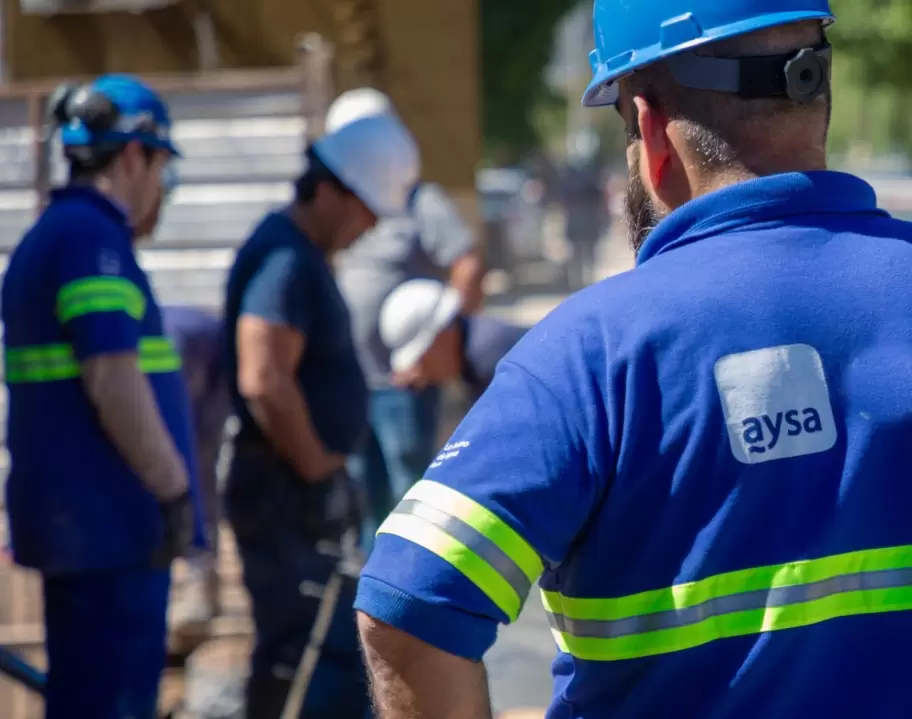 operarios de AYSA