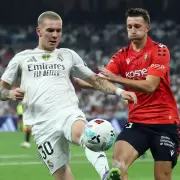 Así fue el histórico debut de Mastantuono en el Real Madrid: ovación del Bernabéu, quites y la pared que le tapó el arquero