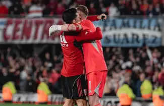 abrazo P�rez Armani