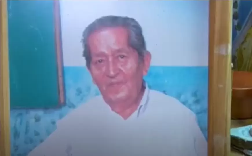 René Carrasco creador de las coronas de la FNE