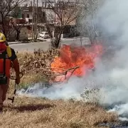 Defensa Civil intervino en múltiples focos de incendio por el viento norte en Jujuy: cuáles fueron las zonas más afectadas