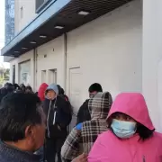 Largas filas en la oficina de la Agencia Nacional de Discapacidad por la baja de pensiones en Jujuy