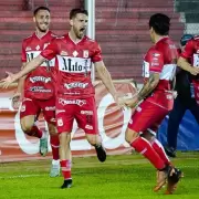 Morón bajó a Gimnasia de Mendoza y arde la lucha por la punta del Nacional