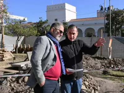 visita-de-obra-glorieta-plaza-belgrano-prensa-muni-jujuy1-1024x632