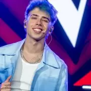 Luck Ra sorprendió a un participante con un regalo inesperado en La Voz Argentina: "Te puede ayudar mucho"