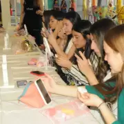 Las candidatas a representante capital compartieron una tarde de aprendizaje de t�cnicas de maquillaje