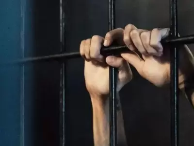 detenido carcel policia