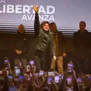 Milei dijo que hay �empate t�cnico� en PBA, defendi� a Karina y volvi� a denunciar �operetas� de la oposici�n