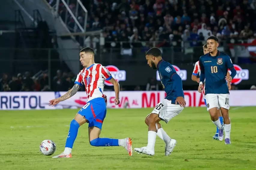 Paraguay y Ecuador clasificaron al mundial luego de un empate sin goles