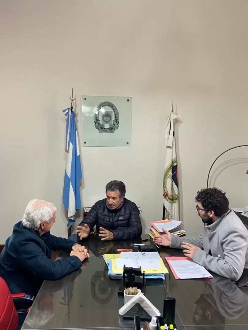 Pascuttini visitó la UNJu y se reunió con el rector Mario Bonillo