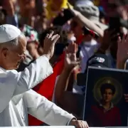 El papa León XIV canonizó a Carlo Acutis, el primer santo de la generación millennial