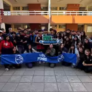 Los "Pumas" del Bachillerato 6 avanzan con una carroza donde predominar�n los colores azul y blanco
