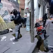 Amenazaron a un policía con un arma blanca en pleno centro y fueron detenidos