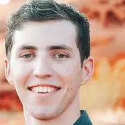 Quién es Tyler Robinson, el detenido por el asesinato de Charlie Kirk en Estados Unidos