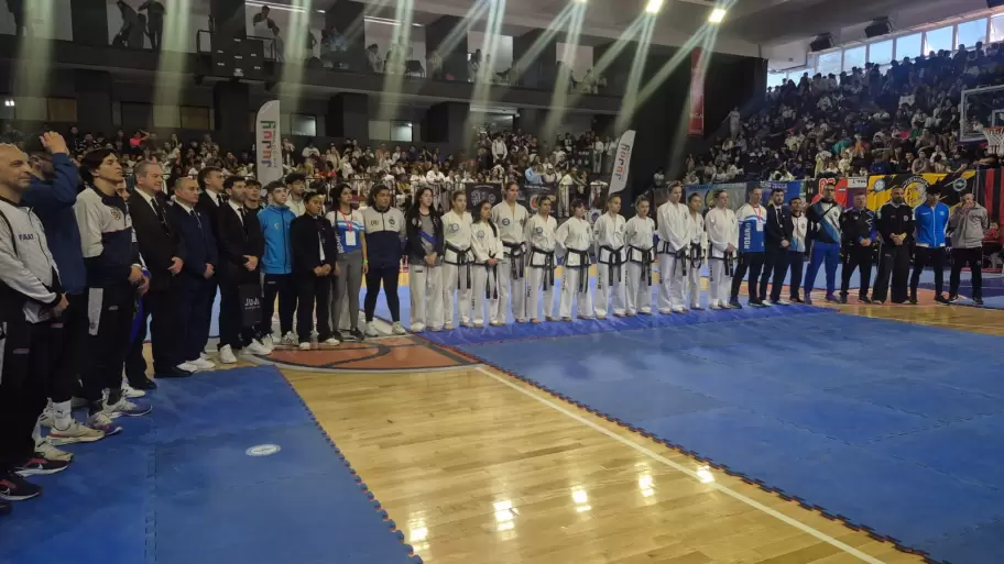 lanzamiento torneo Taekwon -do