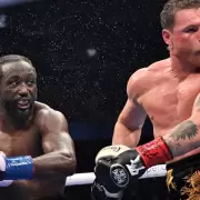 Canelo Álvarez se quedó sin reinado: Terence Crawford le arrebató sus cuatro coronas y es el nuevo campeón